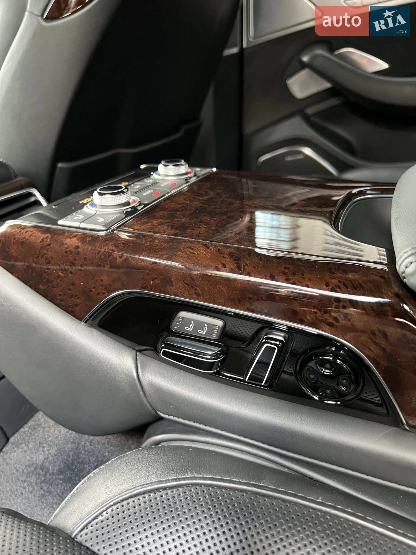2012 Audi S8 - мініатюра 62