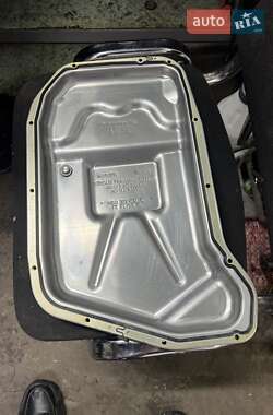 Седан Audi S8 2012 в 