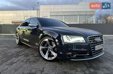 Седан Audi S8 2012 в Кривому Розі