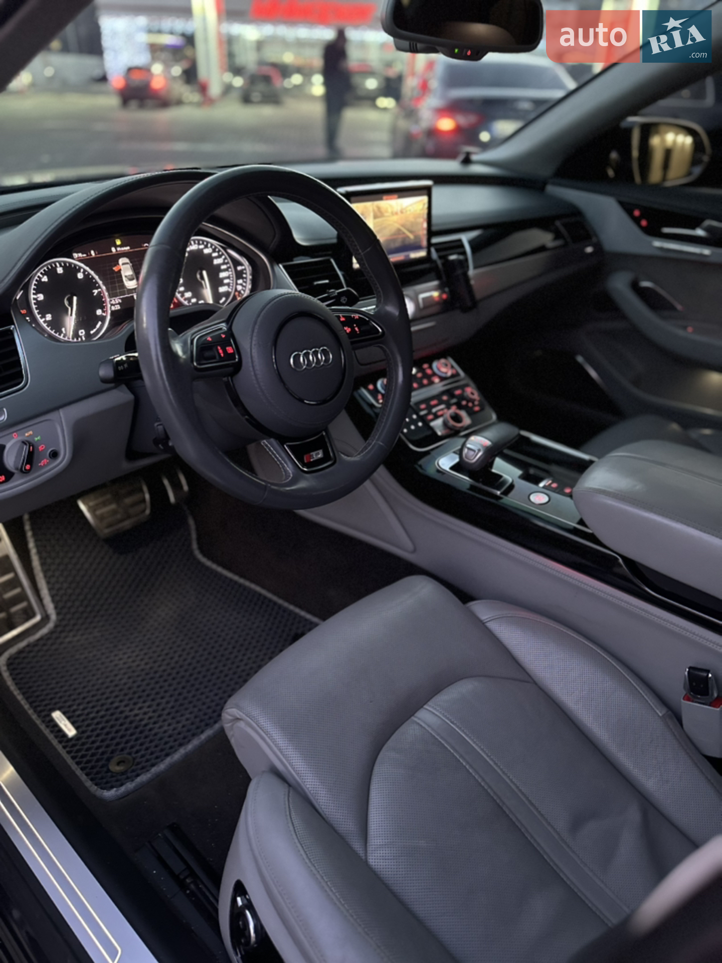 2012 Audi S8 - мініатюра 7