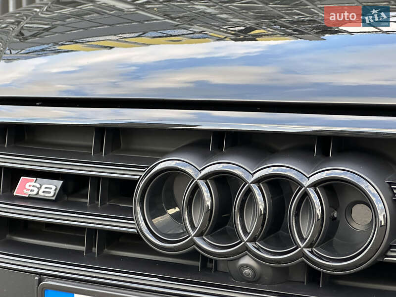 Седан Audi S8 2021 в Києві