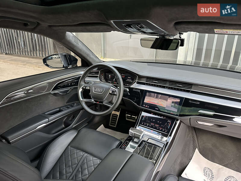Седан Audi S8 2021 в Києві