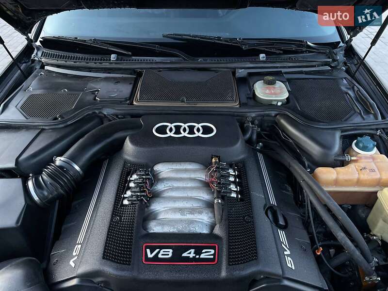 Седан Audi S8 2000 в Тернополе