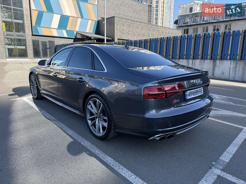 Седан Audi S8 2016 в Киеве фото 7 Седан Audi S8 2016 в Киеве