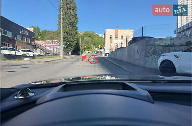 Седан Audi S8 2016 в 