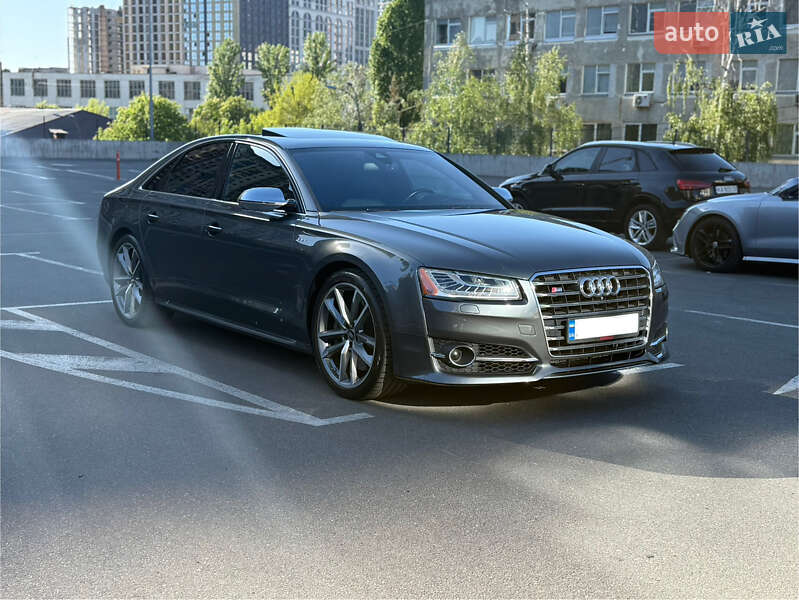 Седан Audi S8 2016 в Киеве фото 9 Седан Audi S8 2016 в Киеве