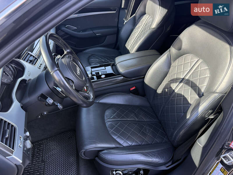 Седан Audi S8 2016 в Киеве фото 18 Седан Audi S8 2016 в Киеве