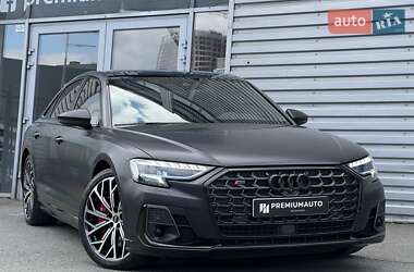 Седан Audi S8 2022 в 