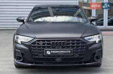 Седан Audi S8 2022 в 