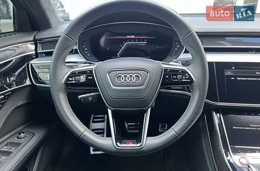 Седан Audi S8 2022 в 