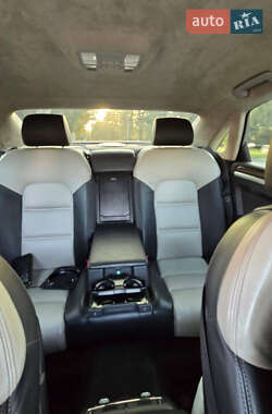 Седан Audi S8 2008 в 