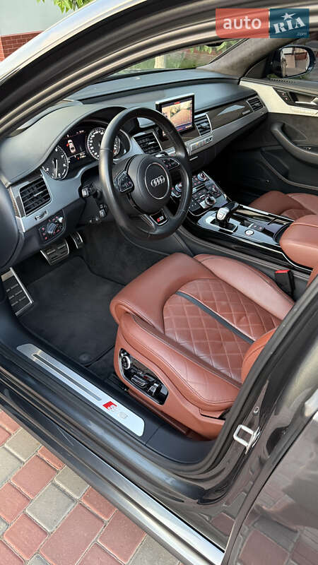 Седан Audi S8 2016 в Одессе