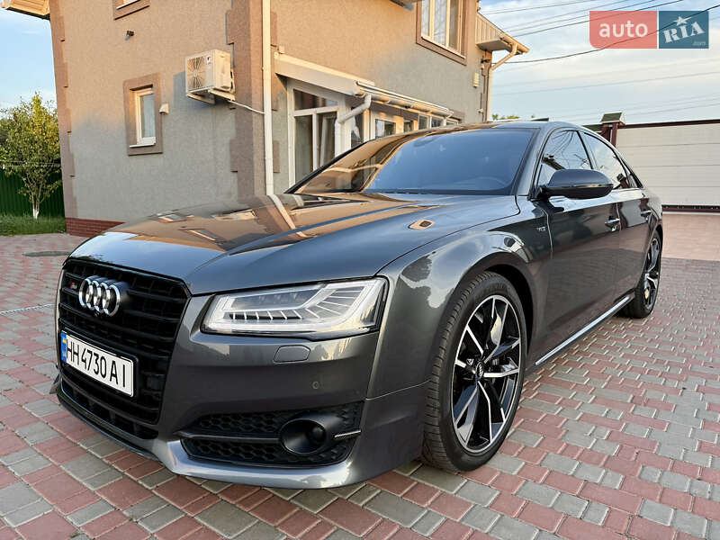 Седан Audi S8 2016 в Одессе