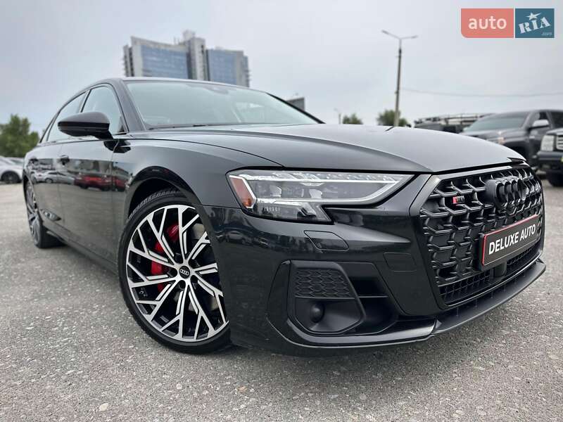 Седан Audi S8 2022 в Киеве