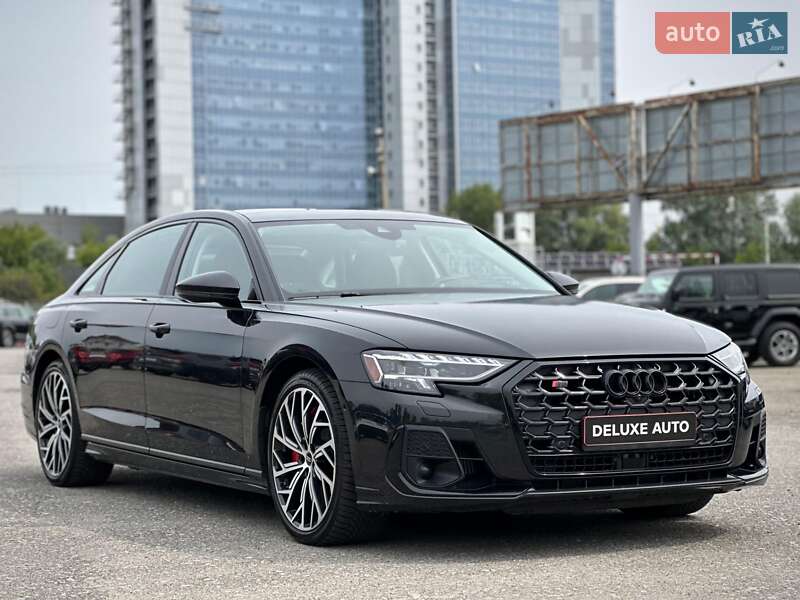 Седан Audi S8 2022 в Киеве