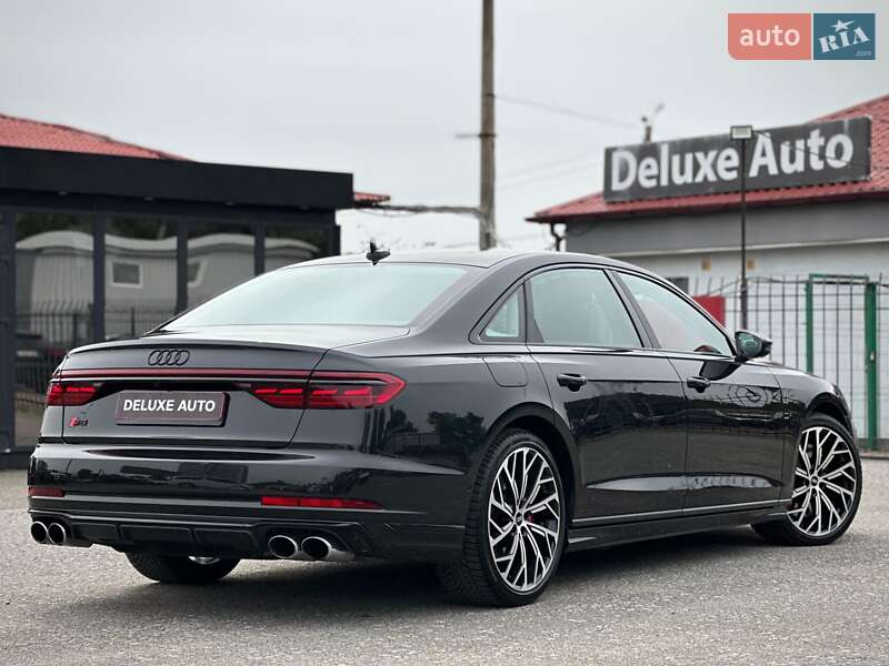 Седан Audi S8 2022 в Киеве