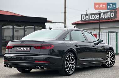 Седан Audi S8 2022 в 