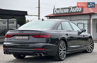 Седан Audi S8 2022 в 