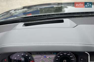 Седан Audi S8 2022 в 