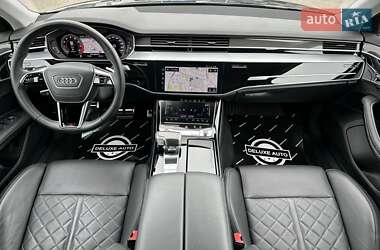 Седан Audi S8 2022 в 