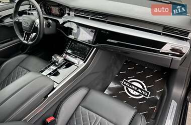 Седан Audi S8 2022 в 