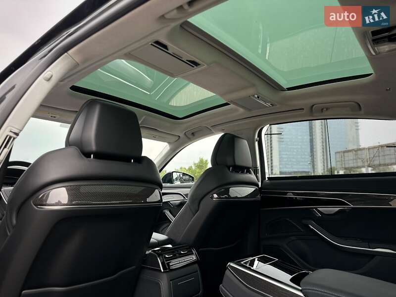 Седан Audi S8 2022 в Киеве