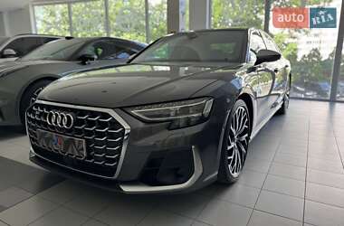 Седан Audi S8 2024 в 