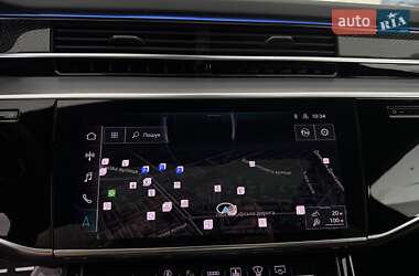 Седан Audi S8 2024 в 