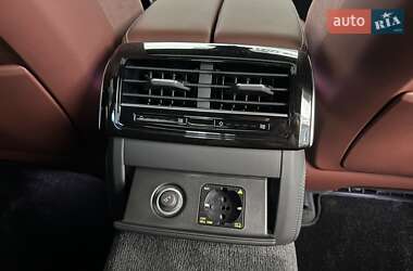 Седан Audi S8 2024 в 