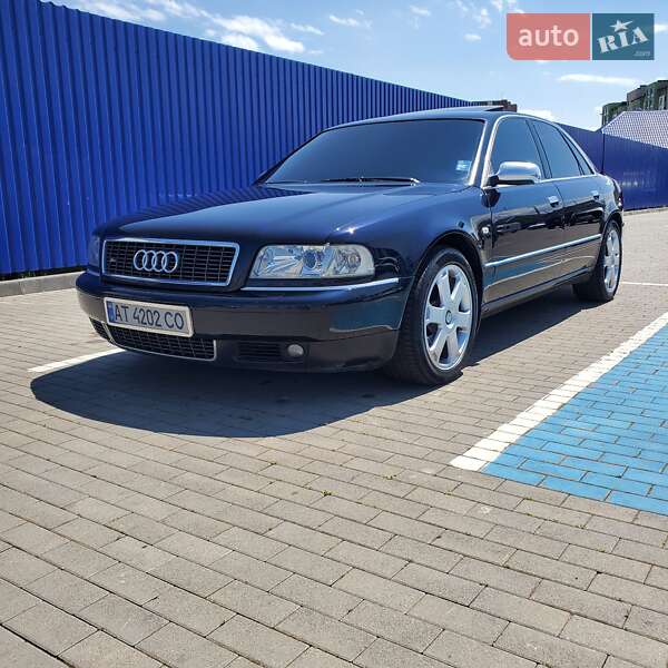 Седан Audi S8 1999 в Калуші
