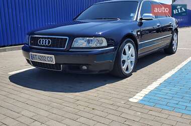 Седан Audi S8 1999 в 