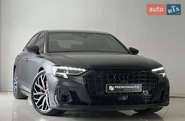Седан Audi S8 2022 в 
