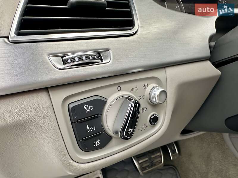 Седан Audi S8 2015 в Харкові фото 17 Седан Audi S8 2015 в Харкові