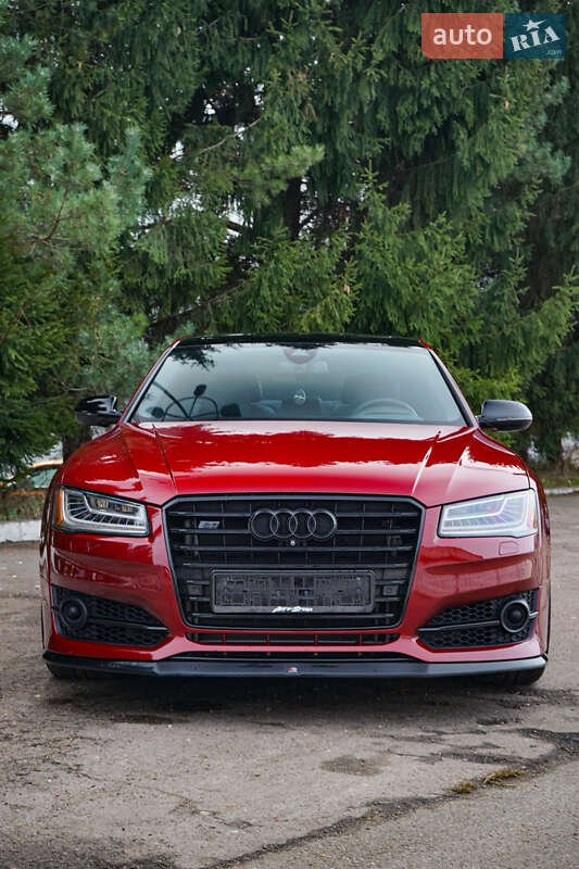 Седан Audi S8 2014 в Киеве