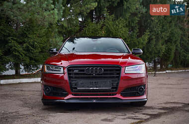 Седан Audi S8 2014 в 