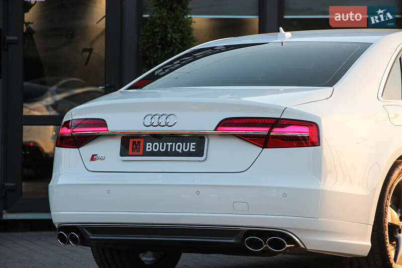 Седан Audi S8 2014 в Одессе