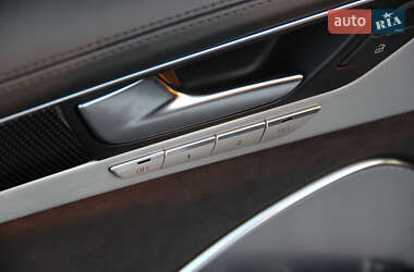 Седан Audi S8 2014 в 
