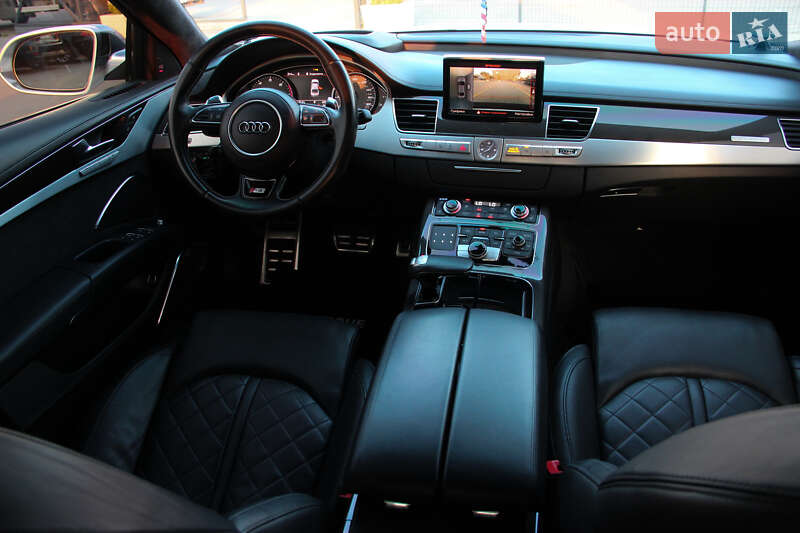 Седан Audi S8 2014 в Одессе
