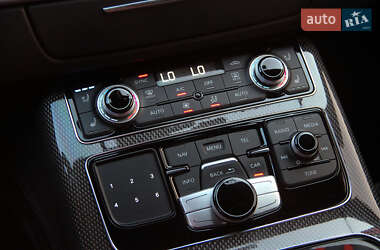 Седан Audi S8 2014 в 