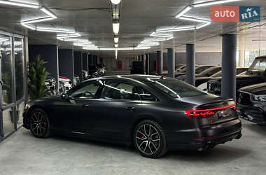 Седан Audi S8 2020 в 