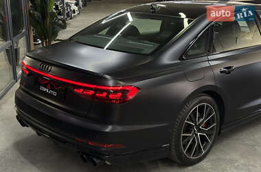 Седан Audi S8 2020 в 
