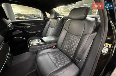 Седан Audi S8 2020 в 