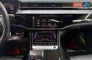 Седан Audi S8 2020 в 