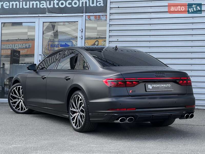 Седан Audi S8 2022 в Києві