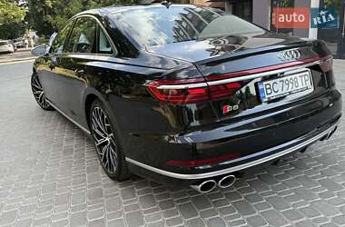 Седан Audi S8 2019 в 