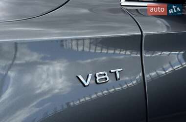 Седан Audi S8 2016 в 