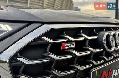 Седан Audi S8 2024 в 