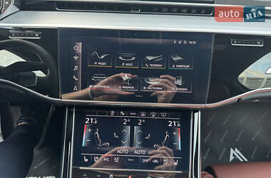 Седан Audi S8 2024 в 