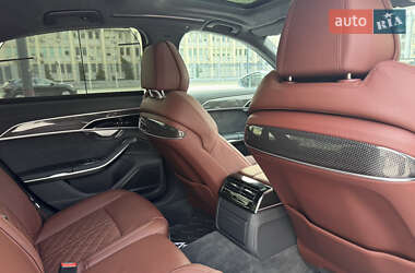 Седан Audi S8 2024 в 
