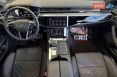 Седан Audi S8 2025 в 